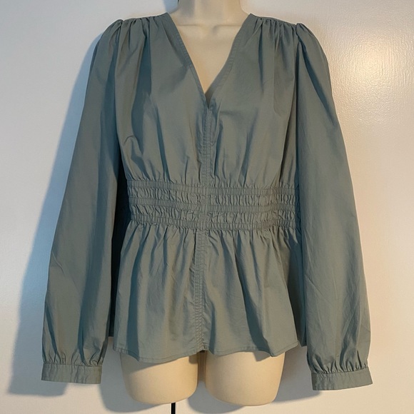 GAP Tops - NWT GAP Puff Sleeve Peplum Top Sage Size Large